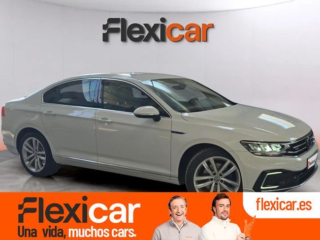 VOLKSWAGEN Passat (GTE 1.4 TSI e-Power 115kW + 85kW DSG) en Madrid