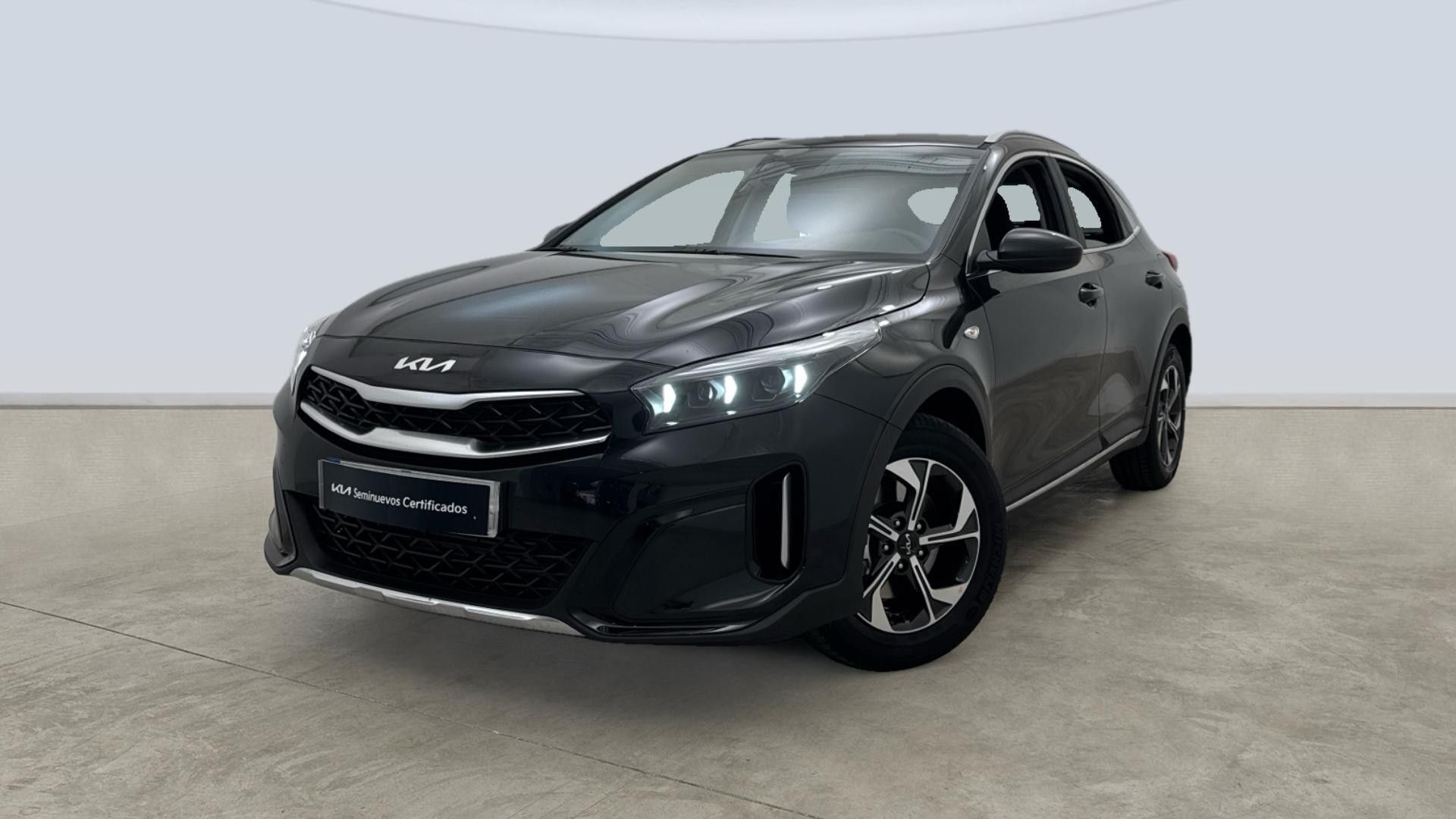 KIA Stonic (1.0 T-GDi MHEV MT Concept 74 kW (100 CV)) en Barcelona