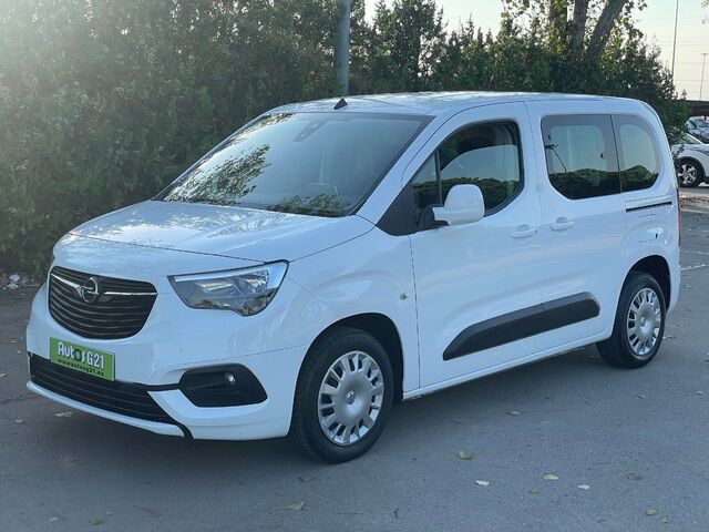 OPEL Combo (1.5 TD S&S Selective L 75 kW (100 CV)) en Barcelona