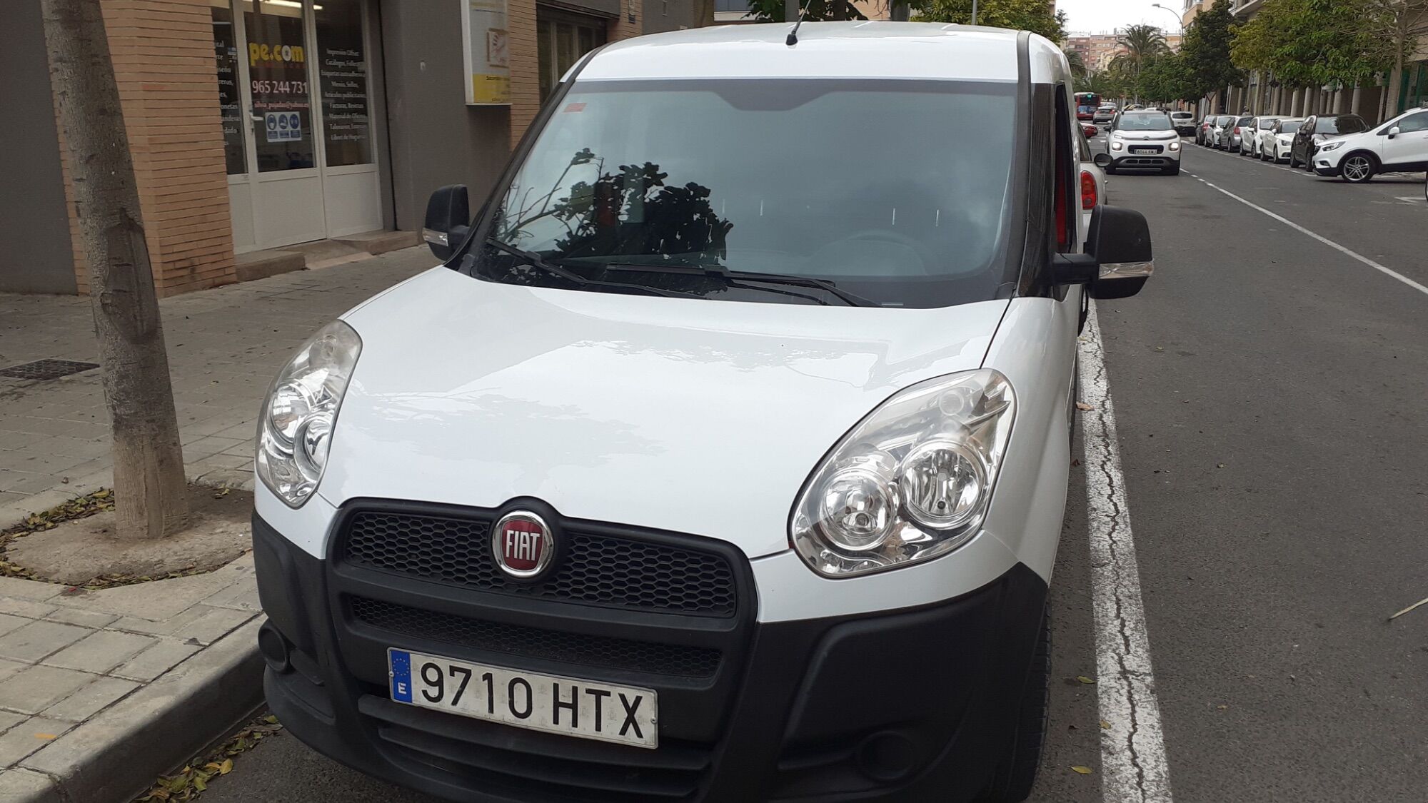 Foto del FIAT Dobló Cargo 1.4 T-Jet GNC Base E6