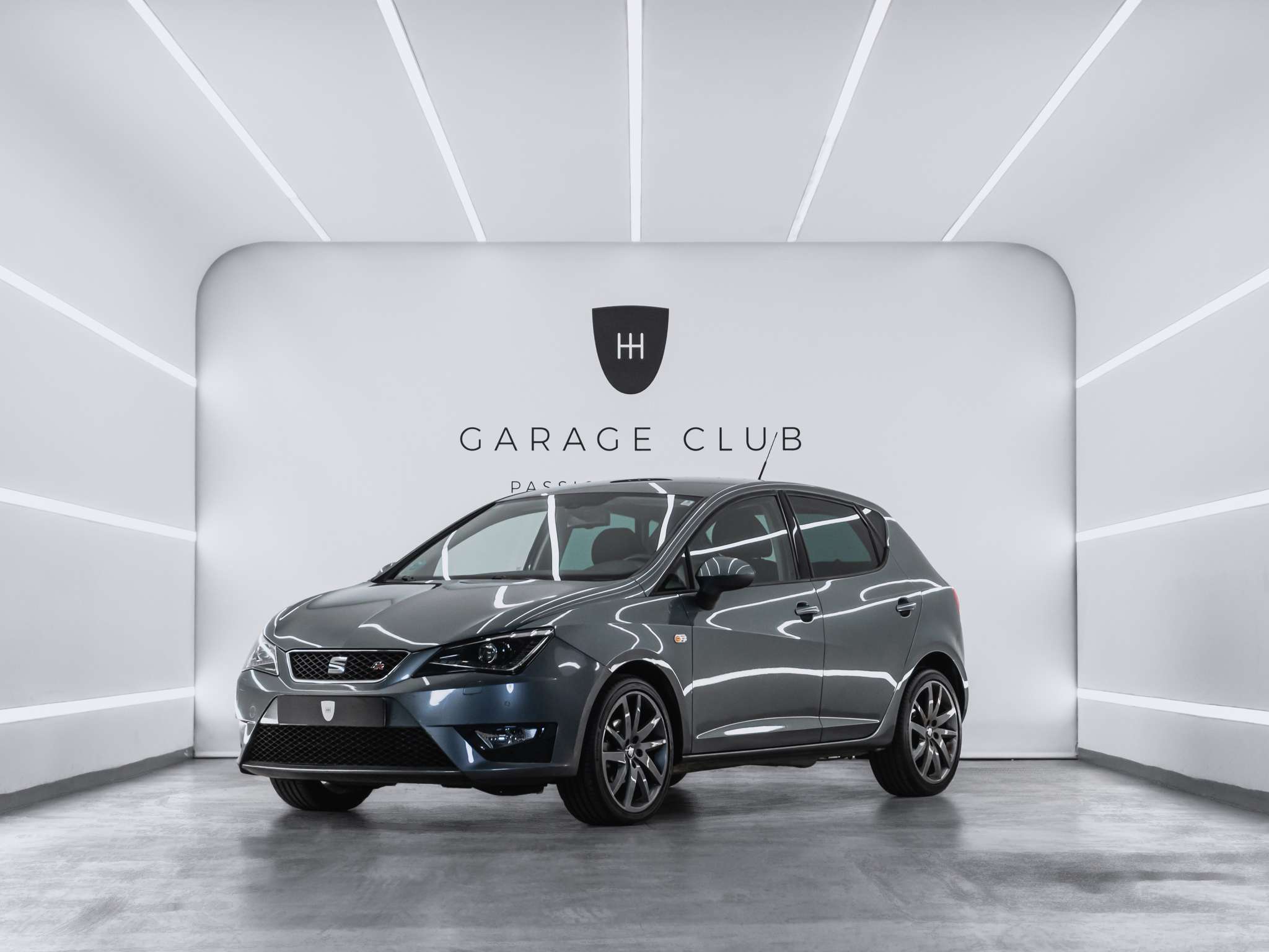 SEAT Ibiza (Ibiza 1.2 TSI 105 FR I-Tech 30 Aniv.) en Barcelona