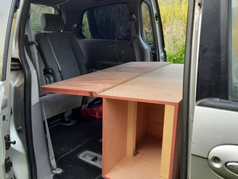 Foto del KIA Carnival 2.9CRDI EX