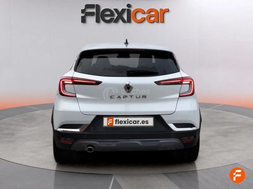 Foto del RENAULT Captur E-TECH Híbrido Enchufable Initiale Paris 117kW