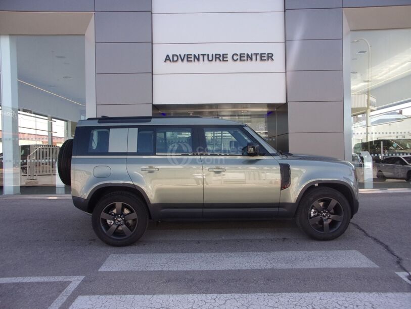 Foto del LAND ROVER Defender 110 3.0D l6 MHEV S AWD Aut. 250