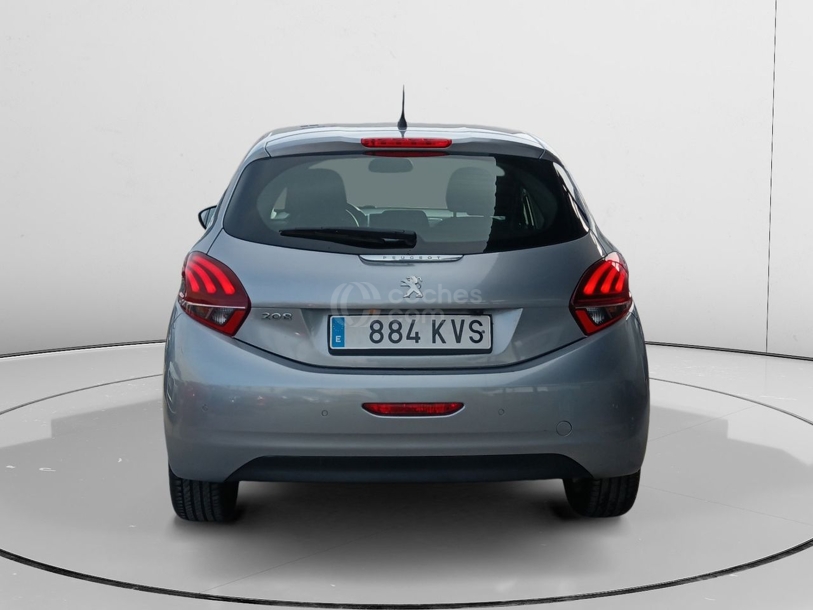Foto del PEUGEOT 208 1.2 PureTech S&S Signature 82