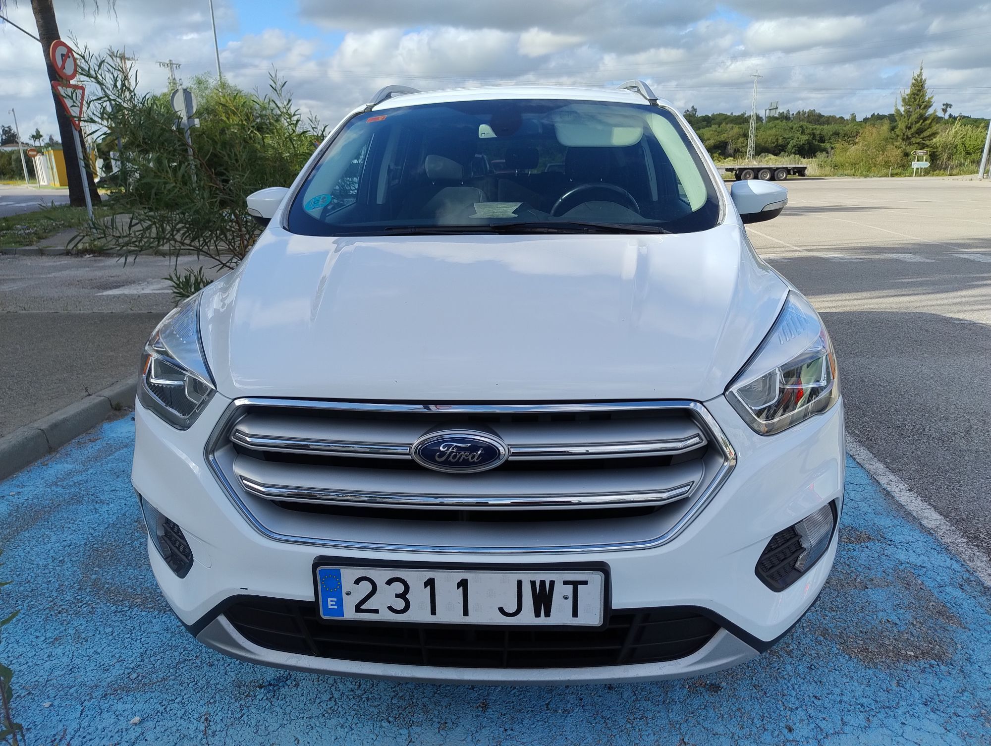 Foto del FORD Kuga 1.5TDCi Auto S&S Business 4x2 120