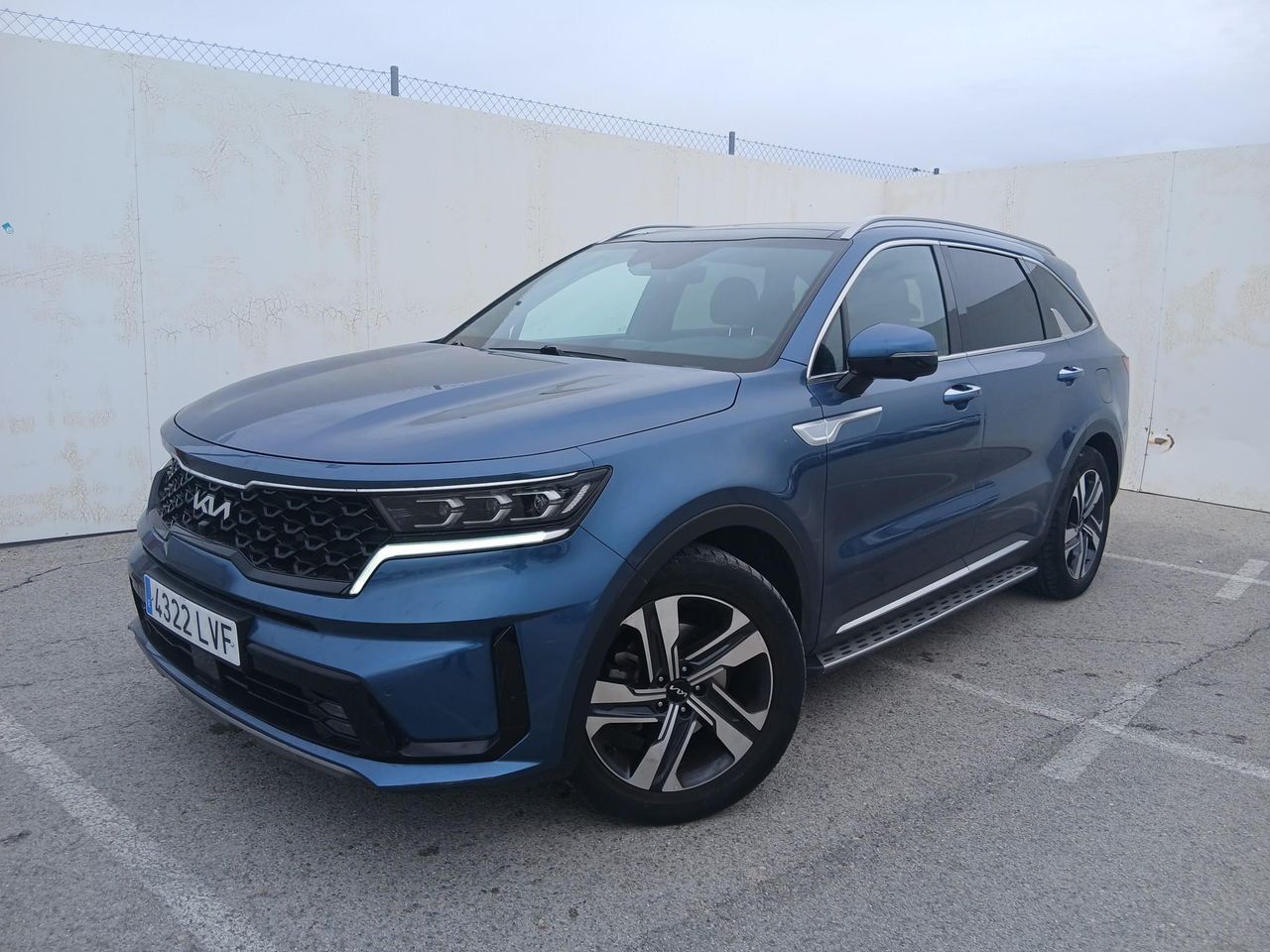 KIA Sorento (1.6 T-GDi PHEV Emotion 4x4 7pl P.Luxury) en Madrid