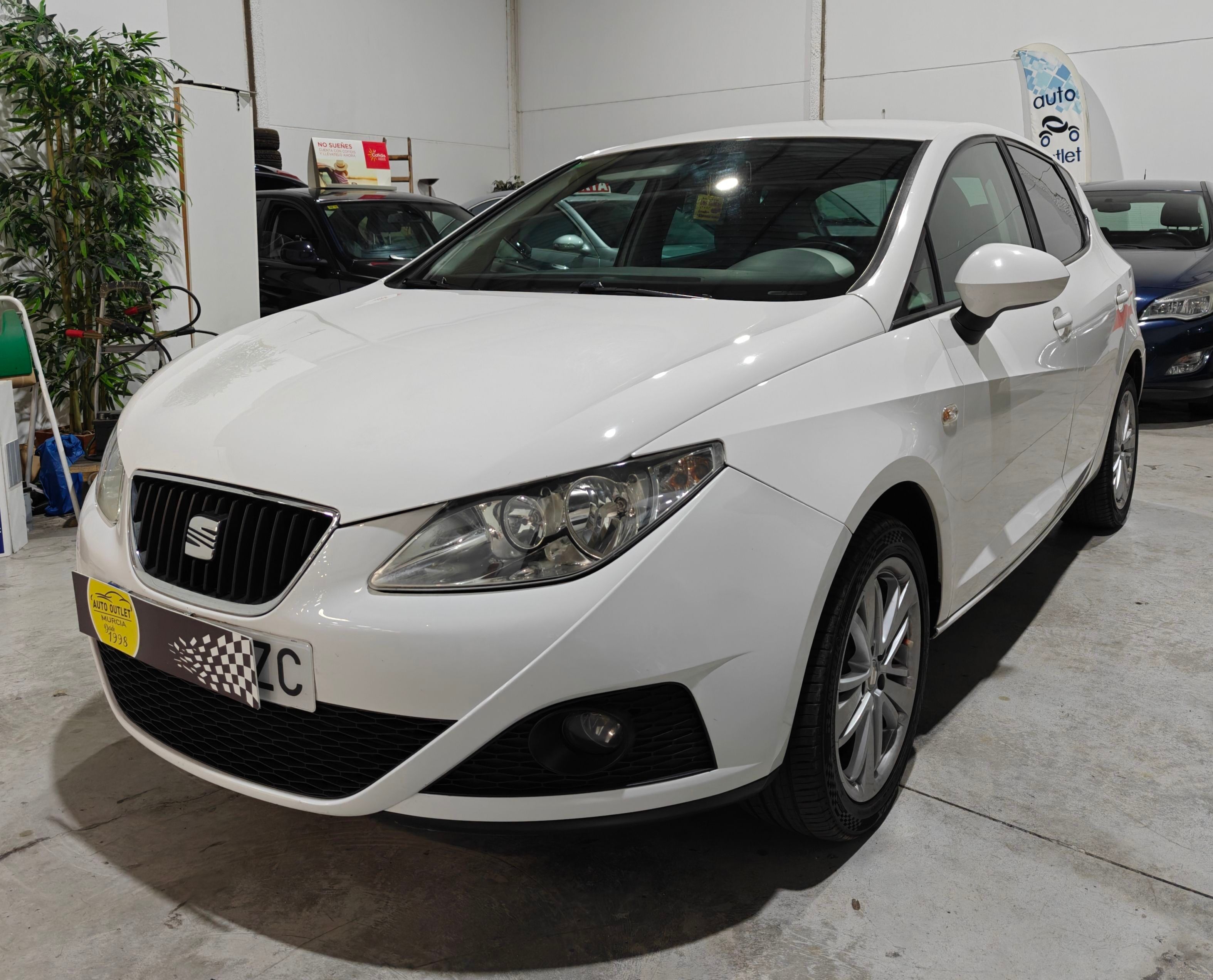 SEAT Ibiza (1.6 TDI 90cv Good Stuff DPF) en Murcia