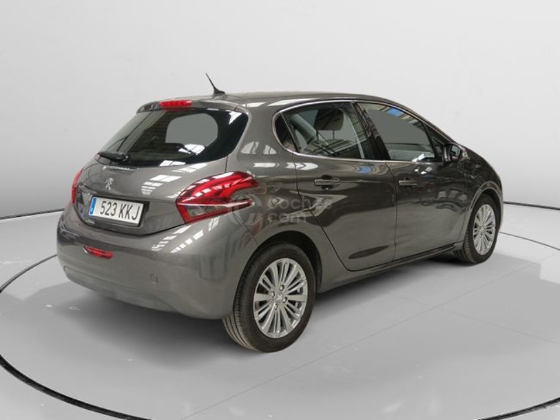 Foto del PEUGEOT 208 1.2 PureTech S&S Allure 110