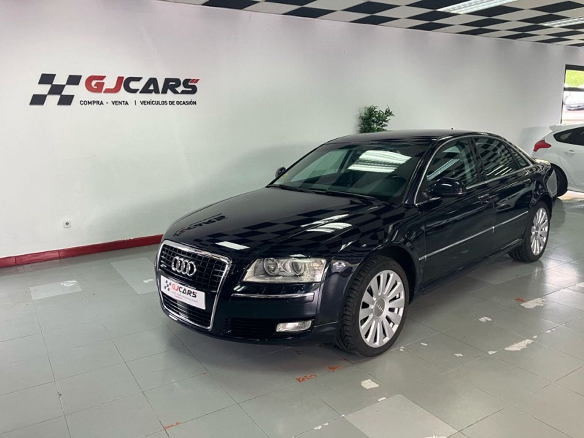 Imagen de AUDI A8