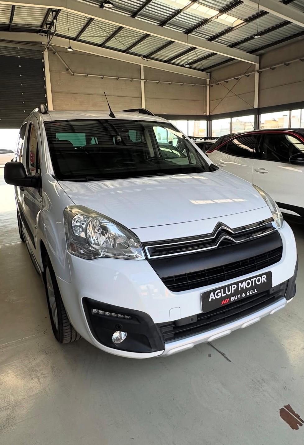 CITROEN Berlingo (B. Multispace 1.2 PureTech S&S 20 Aniversario 110) en Ten
