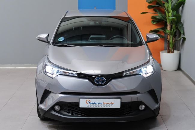 Foto del TOYOTA C-HR 125H Advance