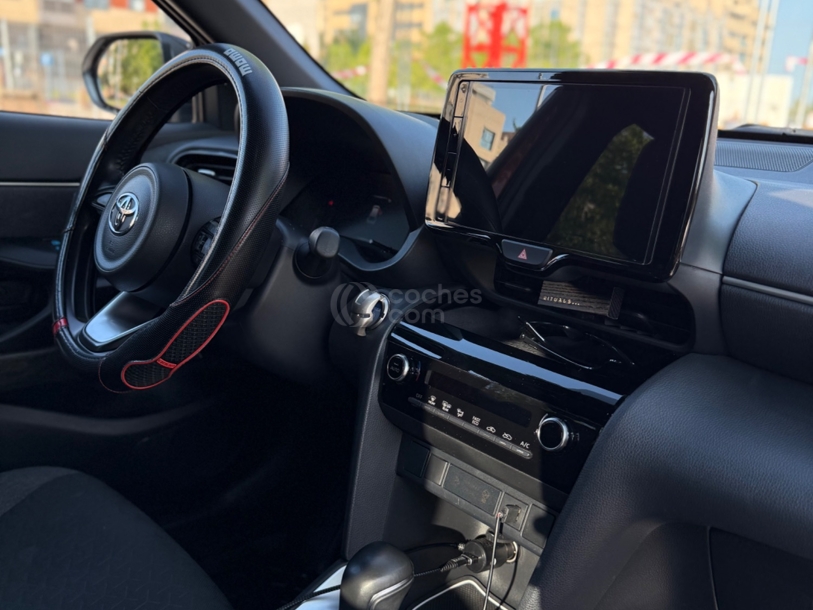 Foto del TOYOTA Yaris Cross 120H Style Bi-Tono