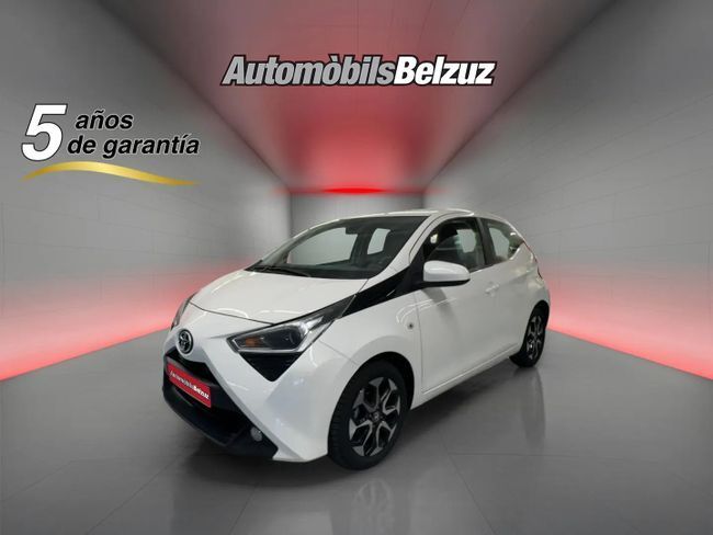 TOYOTA Aygo (1.0 70 x-play 53 kW (72 CV)) en Barcelona