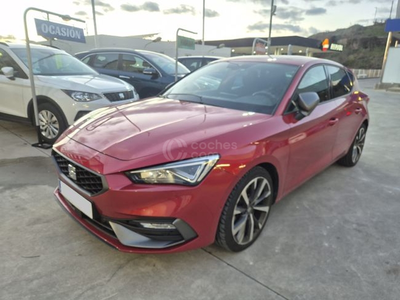 Foto del SEAT León 1.5 eTSI S&S FR Launch Pack L DSG-7 150