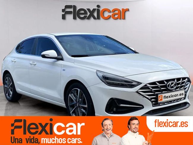 HYUNDAI i30 (1.0 TGDI 48V Tecno Fastback) en Guipúzcoa