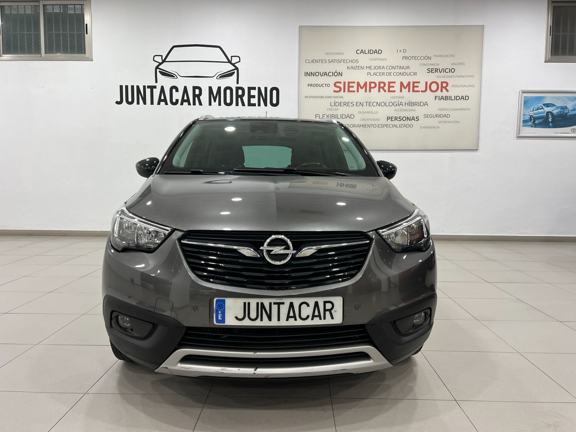 OPEL Crossland (X 1.2T S&S Design Line - 120 Aniversario 110) en Cádiz