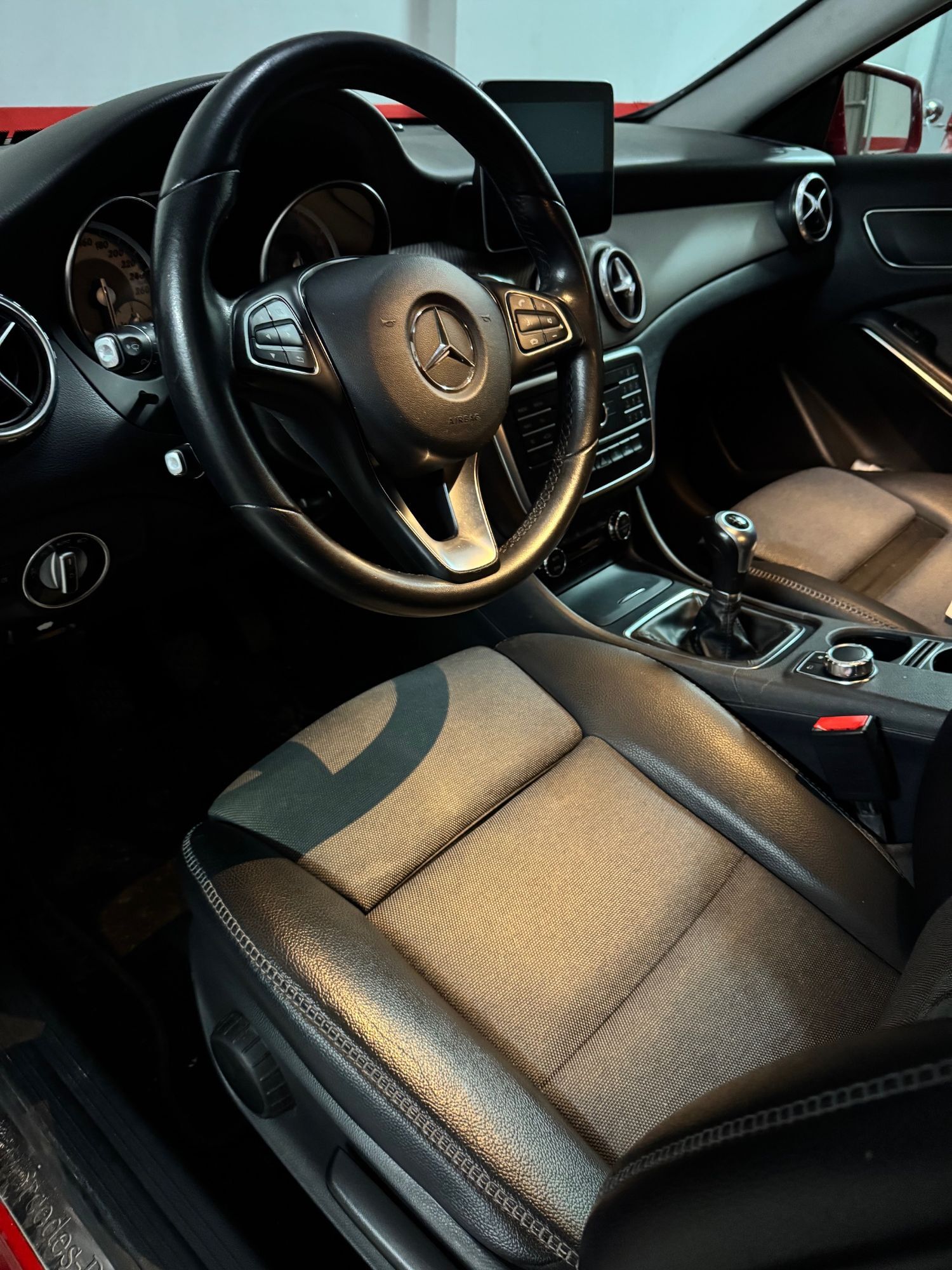 Foto del MERCEDES Clase GLA GLA 180 Style