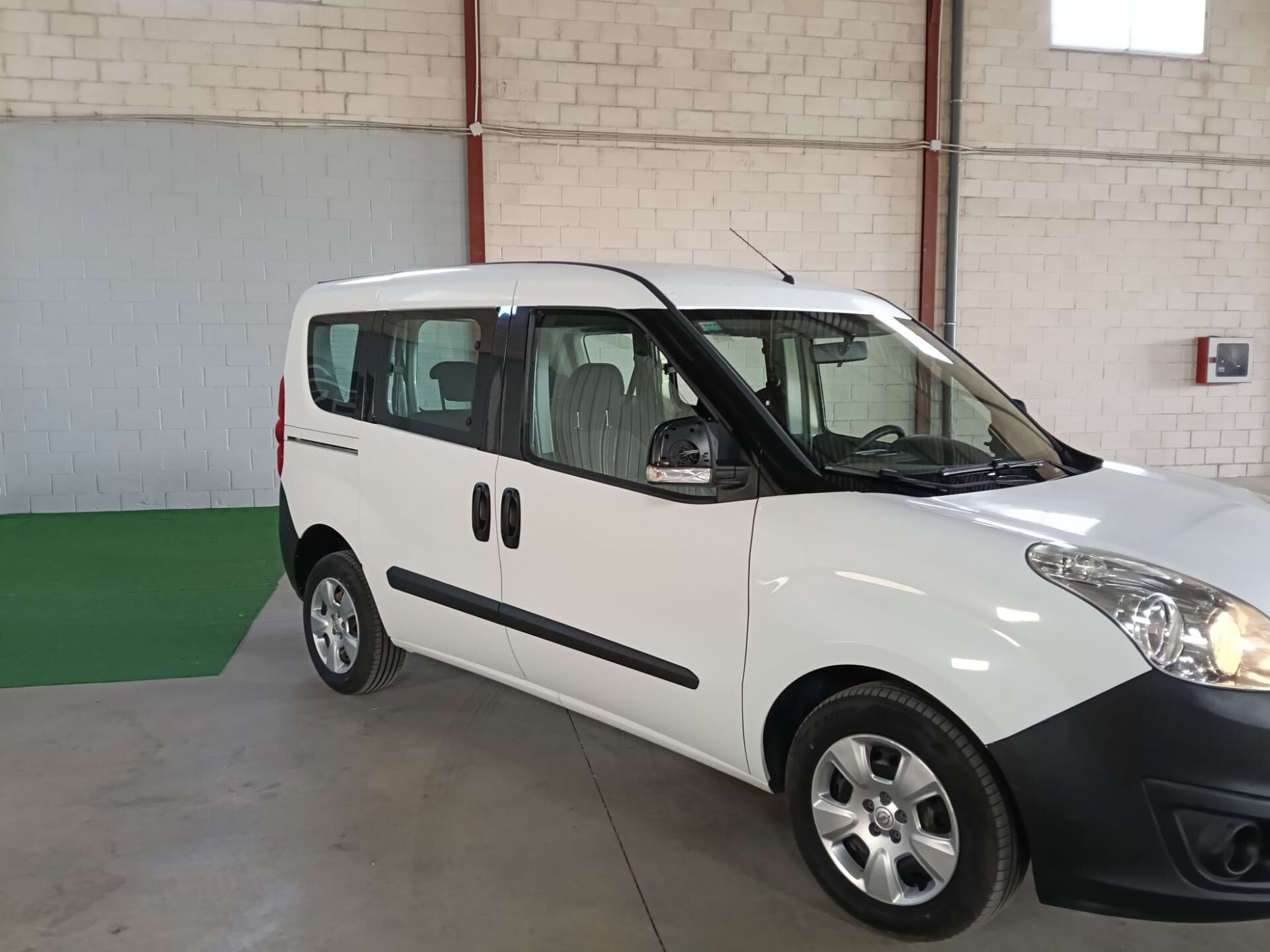 Imagen 1 de OPEL Combo