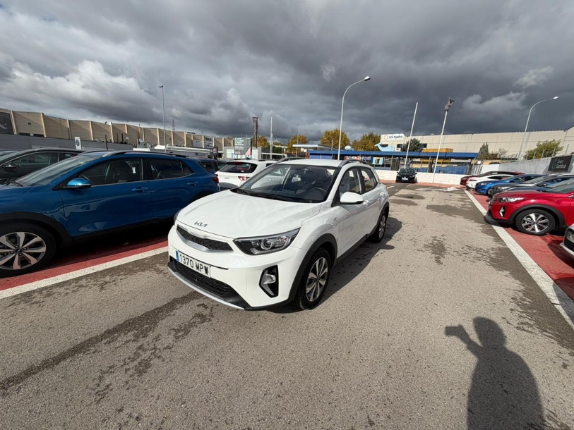 Foto del KIA Stonic 1.0 T-GDi MHEV Concept 100