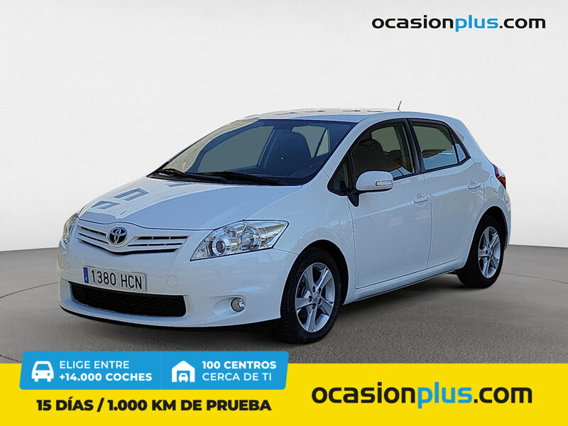 TOYOTA Auris (1.4 D-4D DPF Active 66 kW (90 CV)) en Madrid