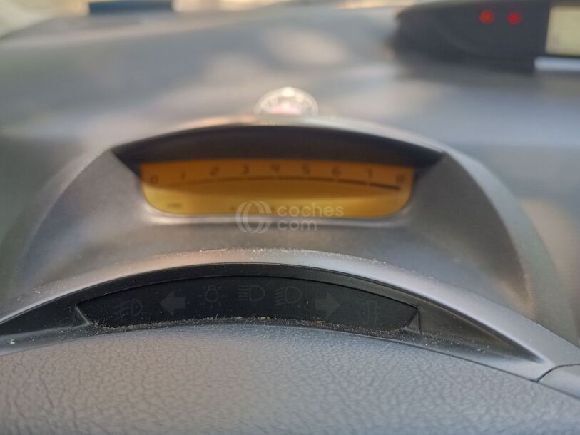 Foto del CITROEN C4 Coupé 1.6i 16v LX 110