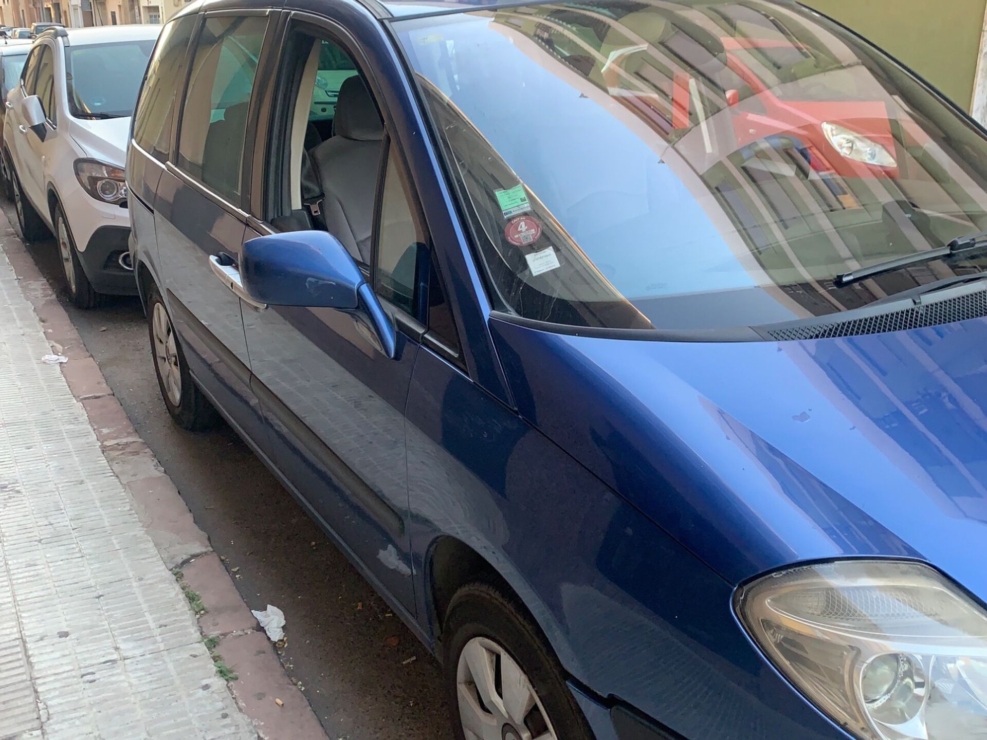 Imagen de CITROEN C8