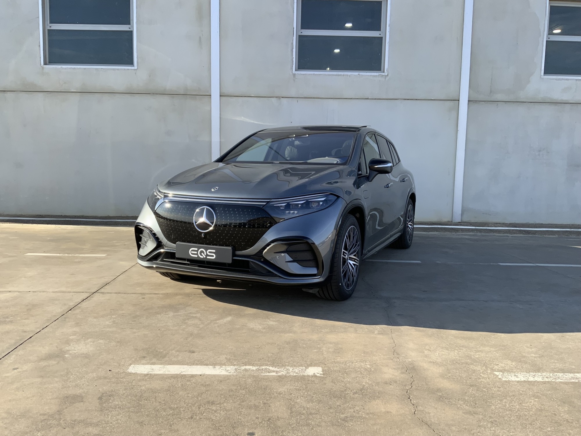 Imagen de MERCEDES EQS SUV