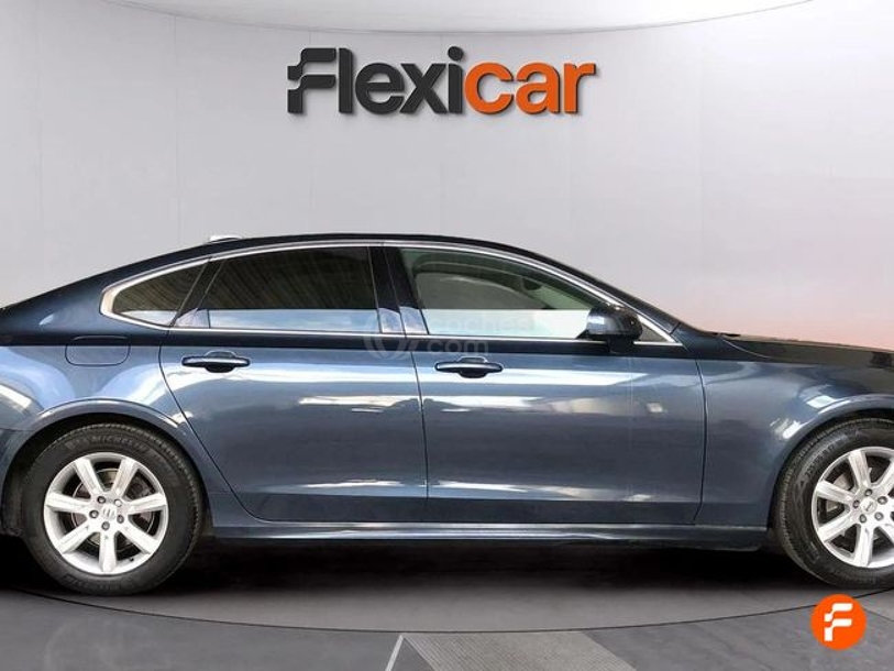 Foto del VOLVO S90 D3 Momentum Aut. 150