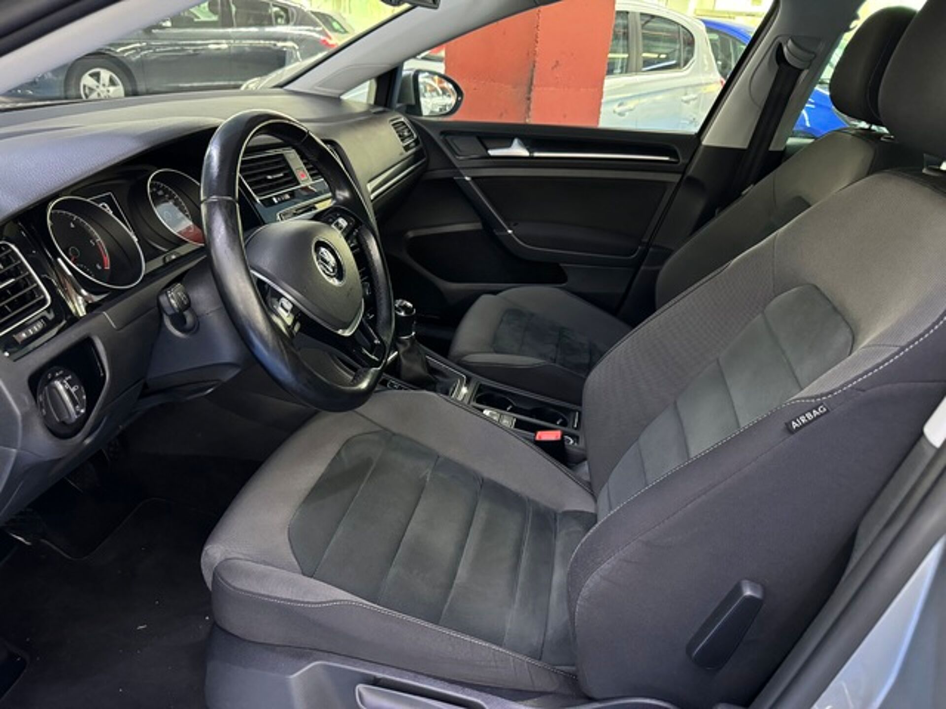 Imagen 2 de VOLKSWAGEN Golf