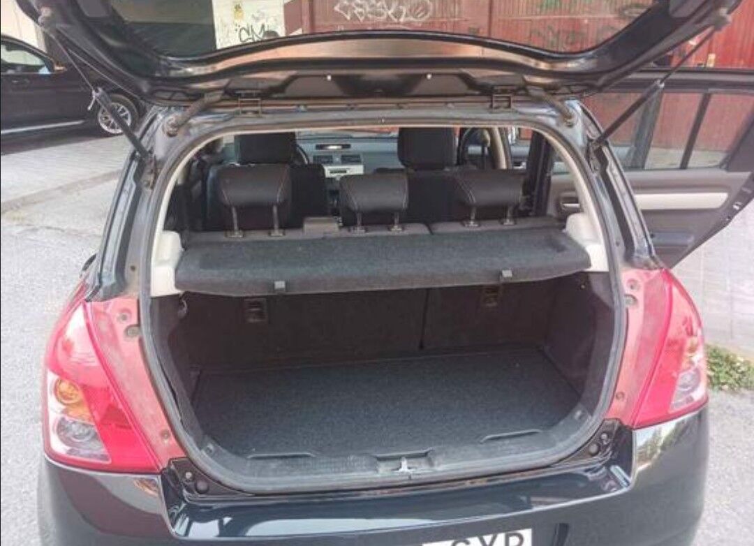 Foto del SUZUKI Swift 1.3 Black and White