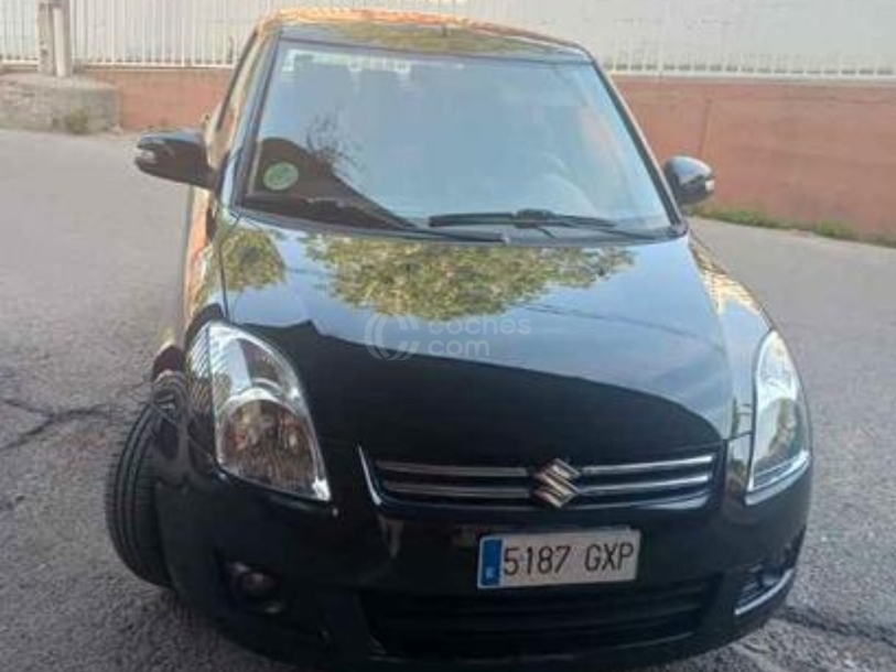 Foto del SUZUKI Swift 1.3 Black and White