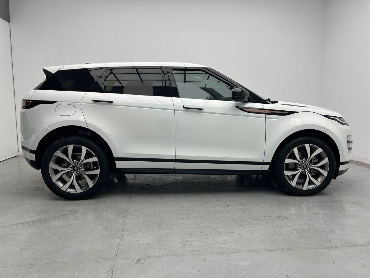 Foto del LAND ROVER Range Rover Evoque 2.0D I4 MHEV R-Dynamic AWD Aut. 163