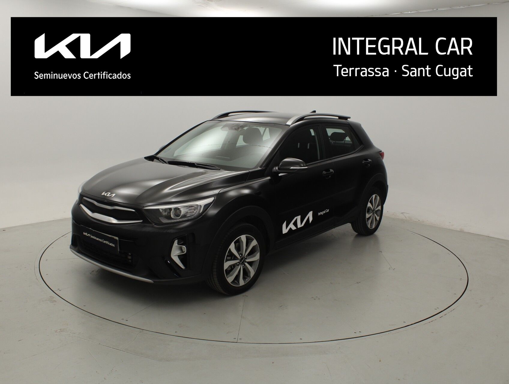 KIA Stonic (1.0 T-GDi MHEV 100CV Business) en Barcelona