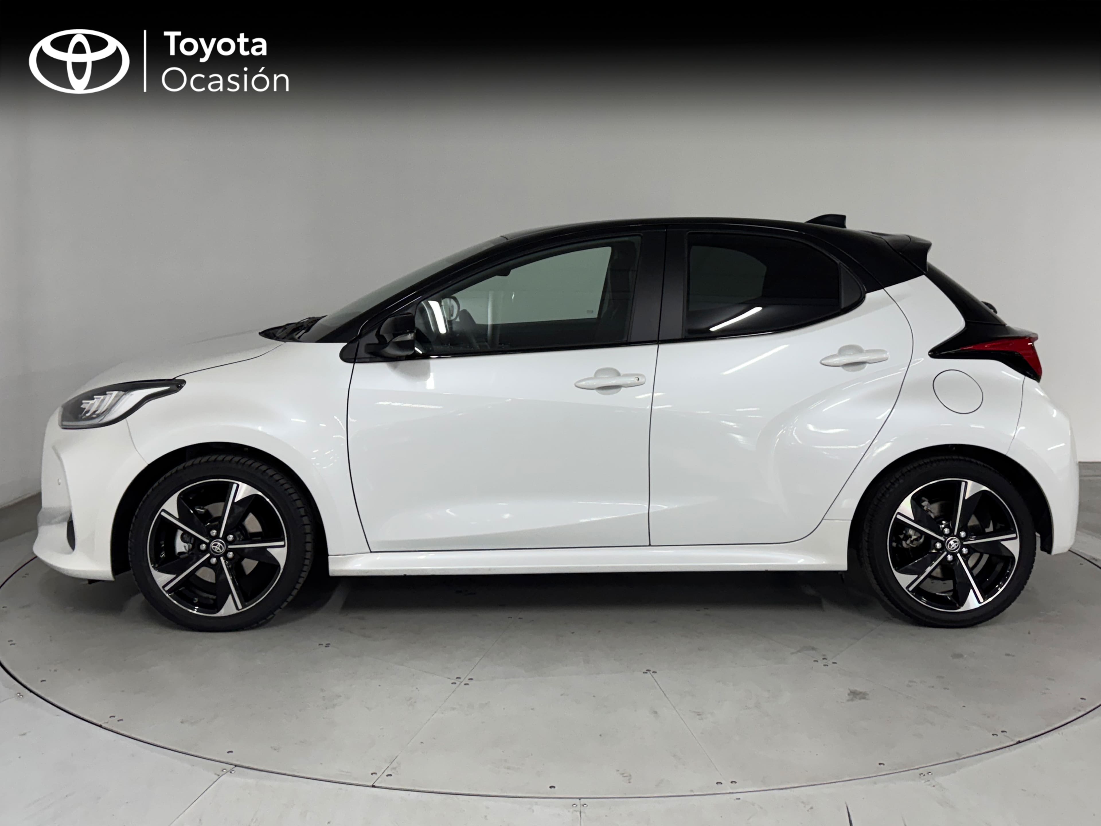 Foto del TOYOTA Yaris 130H 1.5 Premiere Edition