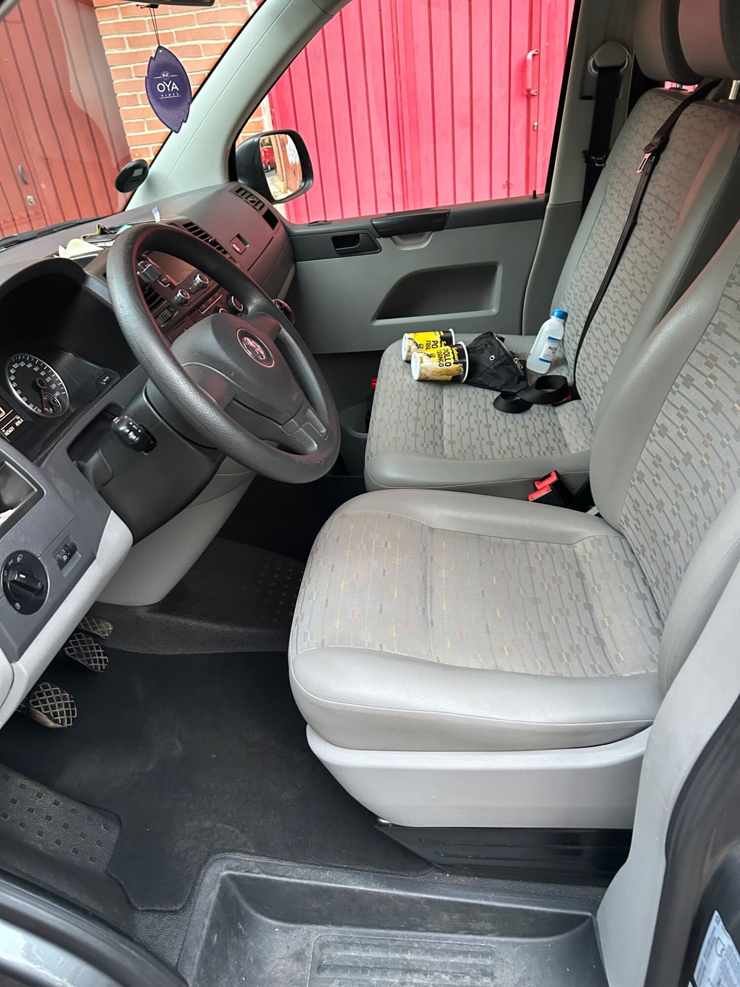 Foto del VOLKSWAGEN Transporter Kombi PRO 2.0TDI BMT Largo TA 4M 140