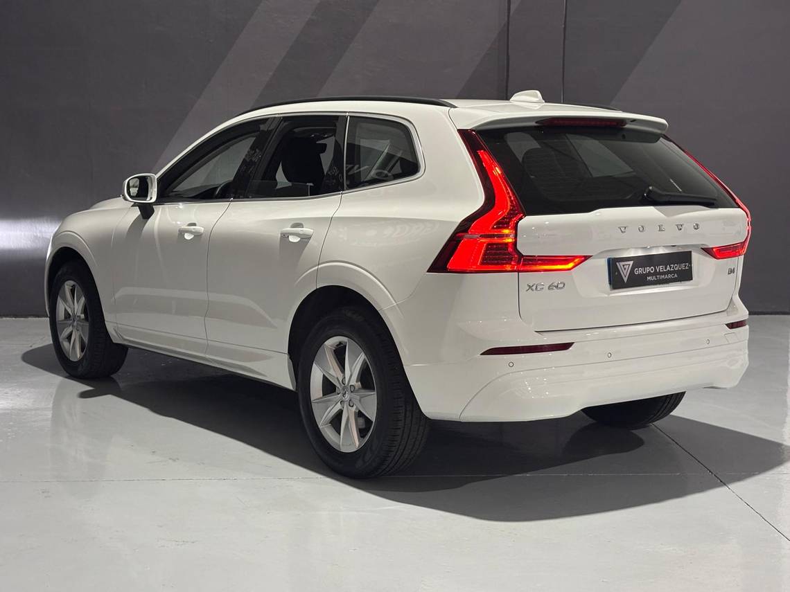 VOLVO XC60 (2.0 B4 D   Auto BUSINESS PLUS) en Sevilla