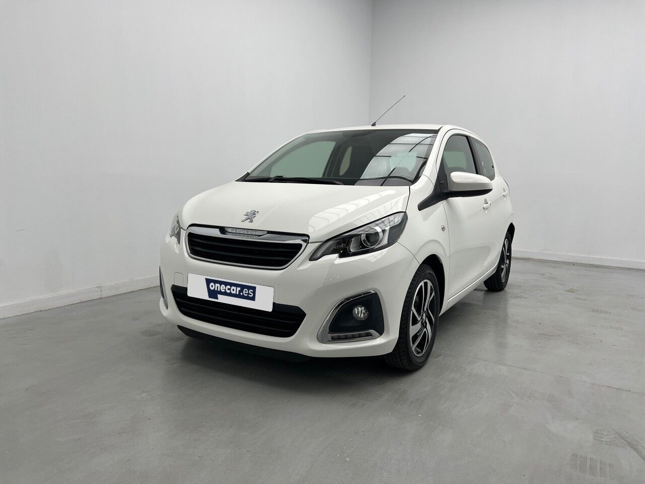 PEUGEOT 108 (1.0 VTI ALLURE 72CV 5P) en Málaga