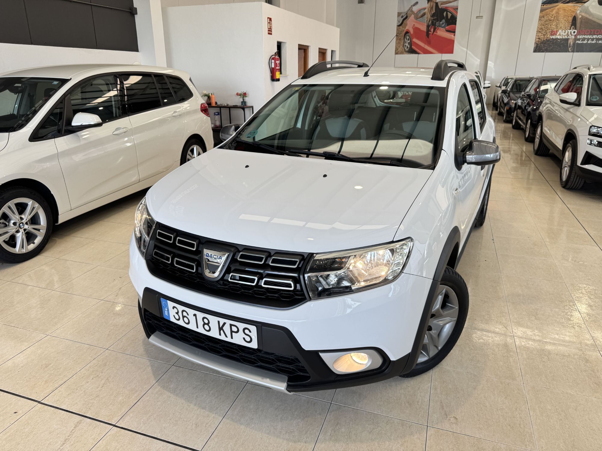 DACIA Sandero (0.9 TCE Stepway Comfort 66kW) en Málaga