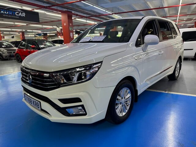 SSANGYONG KGM Rodius (D22T Premium 131 kW (178 CV)) en Barcelona