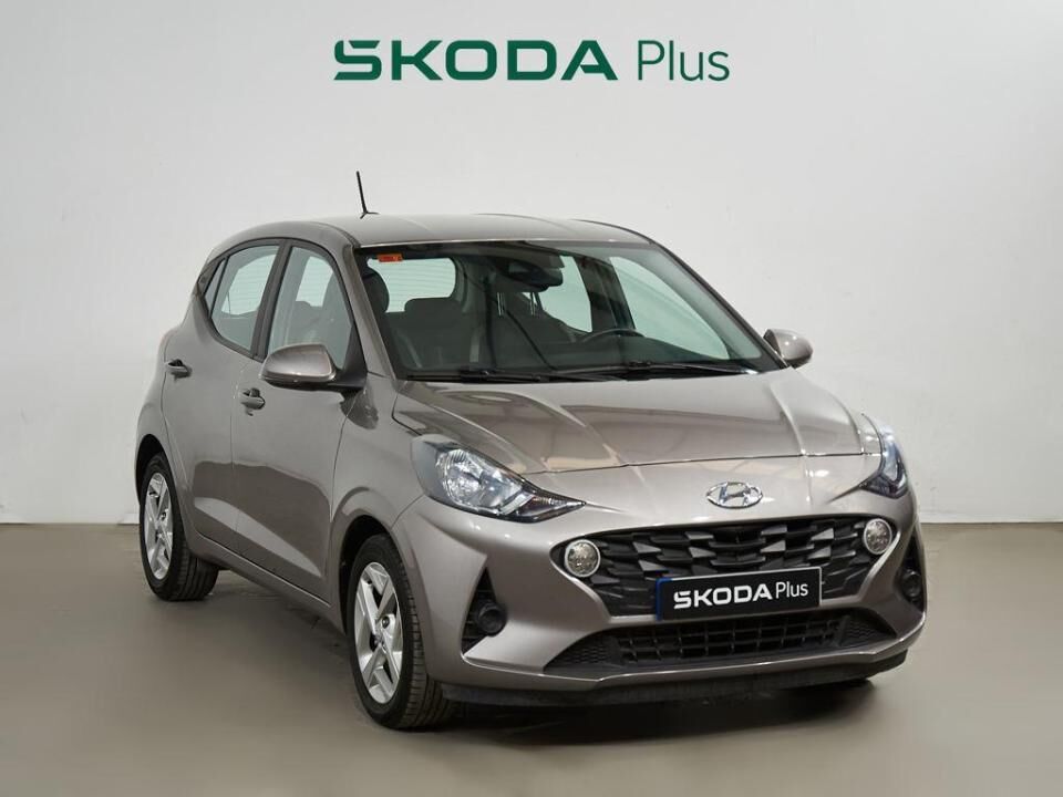 HYUNDAI i10 (1.0 Klass 49 kW (67 CV)) en Cádiz