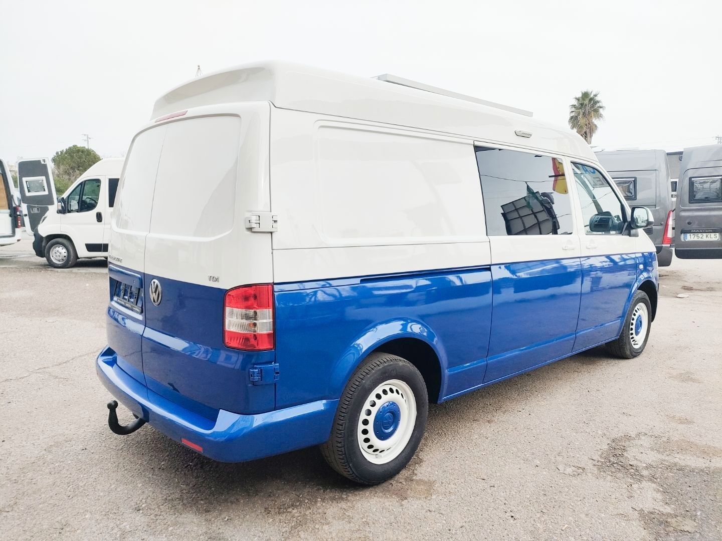 Foto del VOLKSWAGEN Caravelle 2.0TDI BMT Comfortline Ed. 140