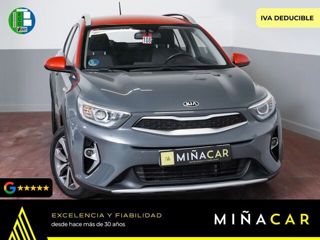 KIA Stonic (1.0 T-GDi MHEV iMT Concept 74 kW (100 CV)) en Málaga