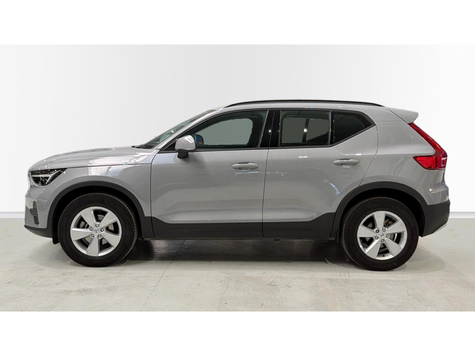 Imagen 3 de VOLVO XC40