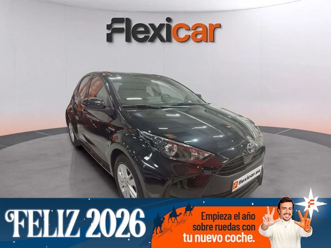 TOYOTA Yaris (1.5 120H Active Tech) en Barcelona