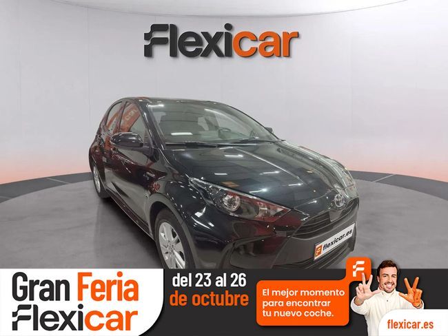 TOYOTA Yaris (1.5 120H Active Tech) en Barcelona