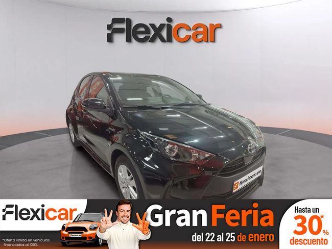 TOYOTA Yaris (1.5 120H Active Tech) en Barcelona