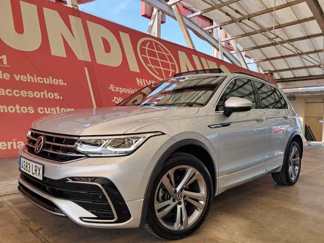 VOLKSWAGEN Tiguan (R-Line 2.0 TDI 4Motion 110 kW (150 CV) DSG) en Barcelona