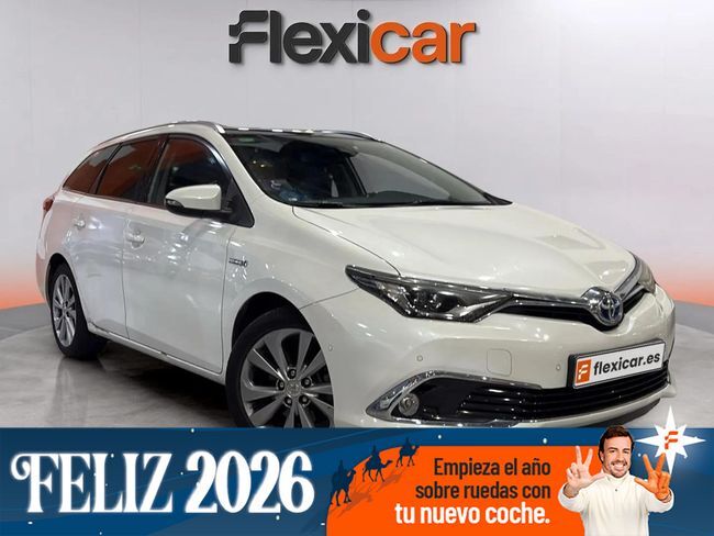 TOYOTA Auris (1.8 140H Active Touring Sports) en Barcelona