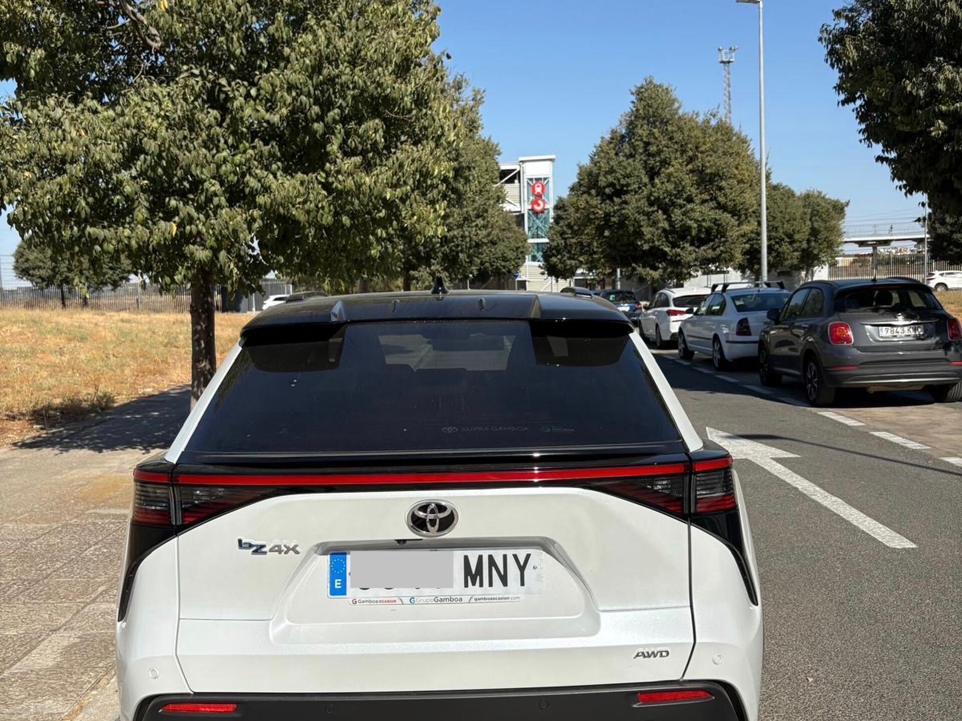 Imagen 3 de TOYOTA bZ4X